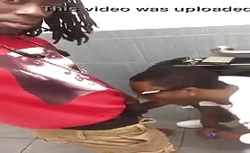 Dread dude getting his dick sucked in the toilet 
